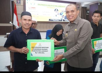 Pj Bupati Langkat Salurkan Bantuan Baznas Senilai Rp 221 Juta Untuk Masyarakat
