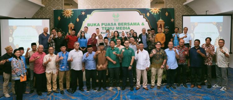 Sukses Berkebun Kelapa Sawit, Asian Agri Kenalkan Benih Sawit Unggul Topaz