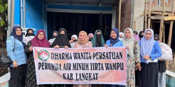 PDAM Tirta Wampu Langkat Berbagi Takjil dan Salurkan Bantuan untuk Pesantren di Stabat